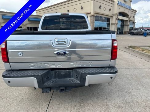 Used 2014 Ford F250 Platinum w/ FX4 Off-Road Package AWD/4WD image 8
