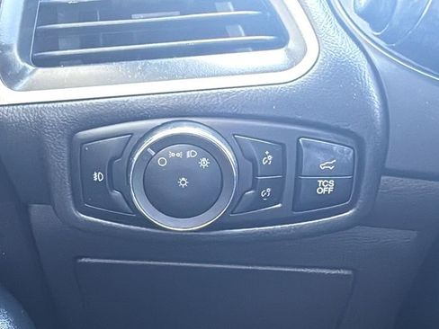 Certified 2024 Ford Edge SEL w/ Convenience Package AWD/4WD image 17