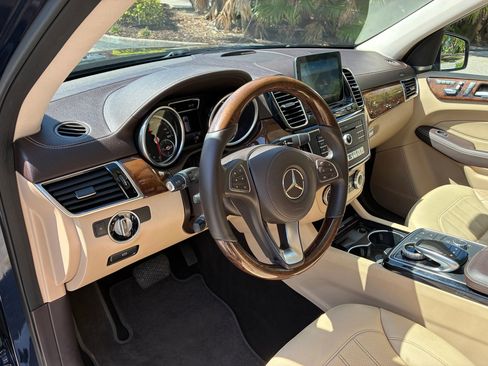 Used 2017 Mercedes-Benz GLS 450 4MATIC image 16