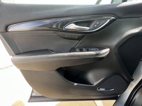 Used 2025 Buick Envision Preferred image 25