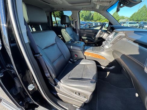 Used 2017 Chevrolet Tahoe Premier AWD/4WD image 10