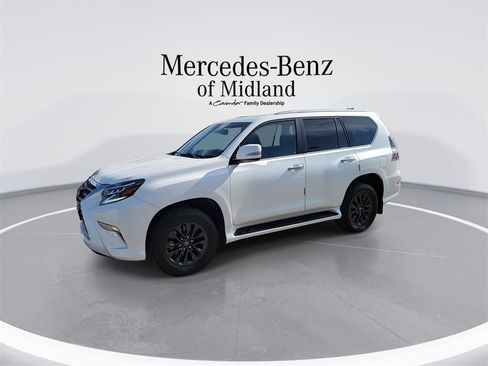 Used 2020 Lexus GX 460 Premium w/ Premium Package image 4