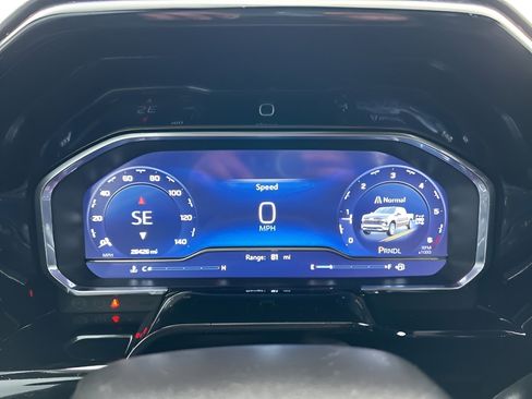 Used 2024 Chevrolet Silverado 1500 LT image 46