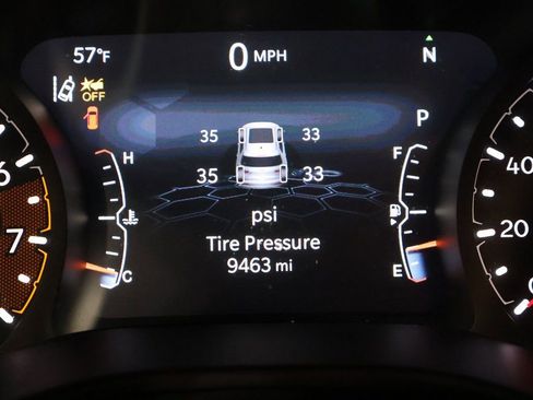 Certified 2024 Jeep Compass Limited image 43