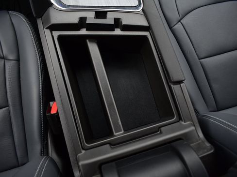 Used 2023 Buick Enclave Premium w/ Experience Buick Package image 35