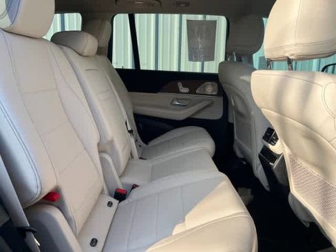 Certified 2022 Mercedes-Benz GLS 450 4MATIC image 15