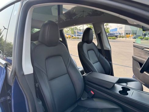 Used 2023 Tesla Model Y Long Range AWD/4WD image 36