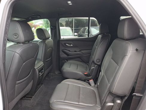 Certified 2023 Chevrolet Traverse LT AWD/4WD image 10