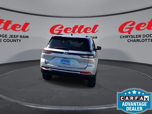 Used 2025 Jeep Grand Cherokee Limited image 8