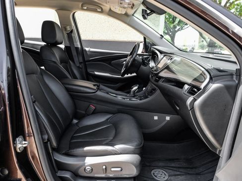Used 2020 Buick Envision Essence AWD/4WD image 31