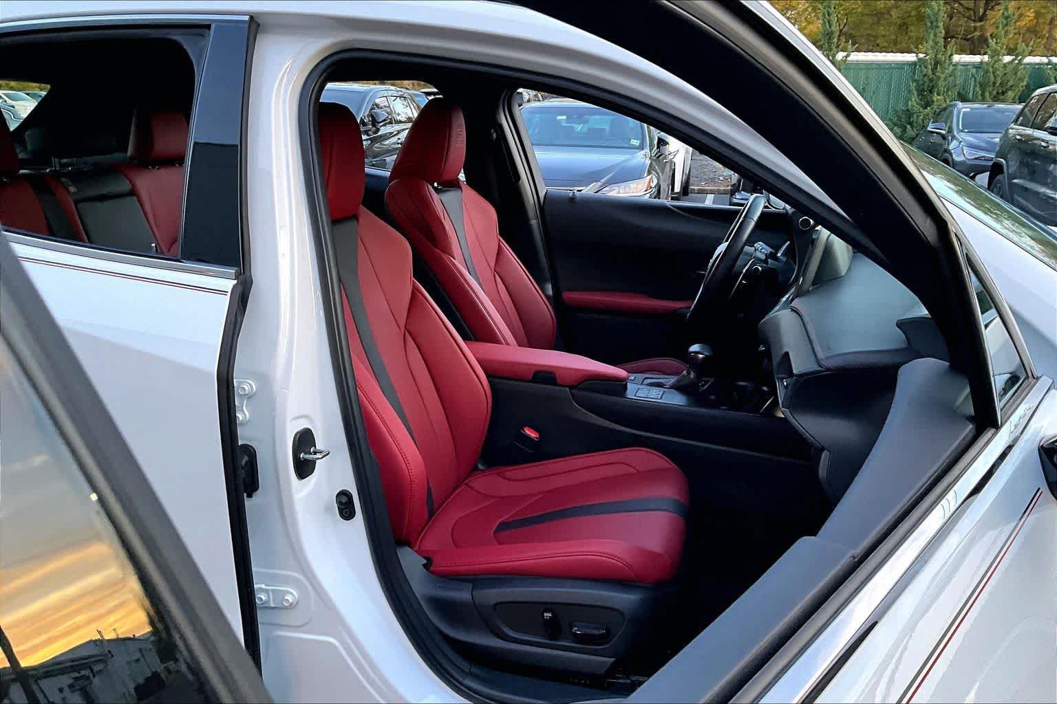Used 2024 Lexus UX 250h F Sport AWD/4WD image 29