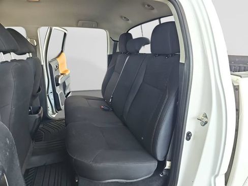 Used 2020 Toyota Tacoma SR5 RWD image 34