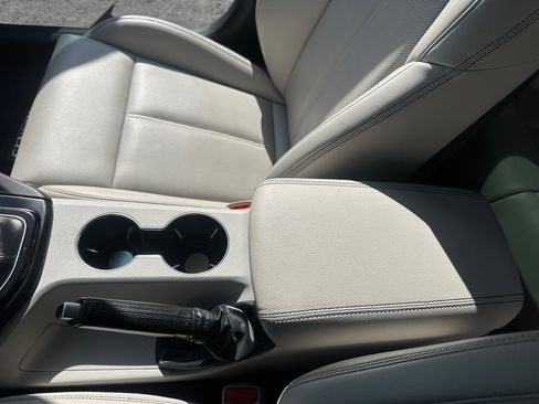 Used 2019 Genesis G70 2.0T Sport image 31