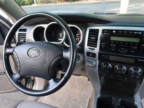 Used 2004 Toyota 4Runner Limited image 24
