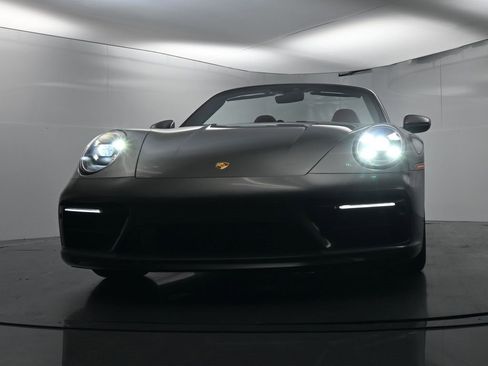 Used 2020 Porsche 911 Carrera 4S image 60