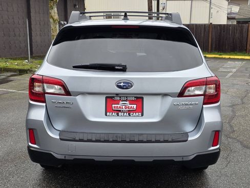 Used 2016 Subaru Outback 2.5i Premium AWD/4WD image 8