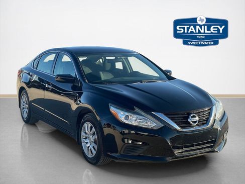 Used 2018 Nissan Altima 2.5 S w/ S Convenience Package image 1