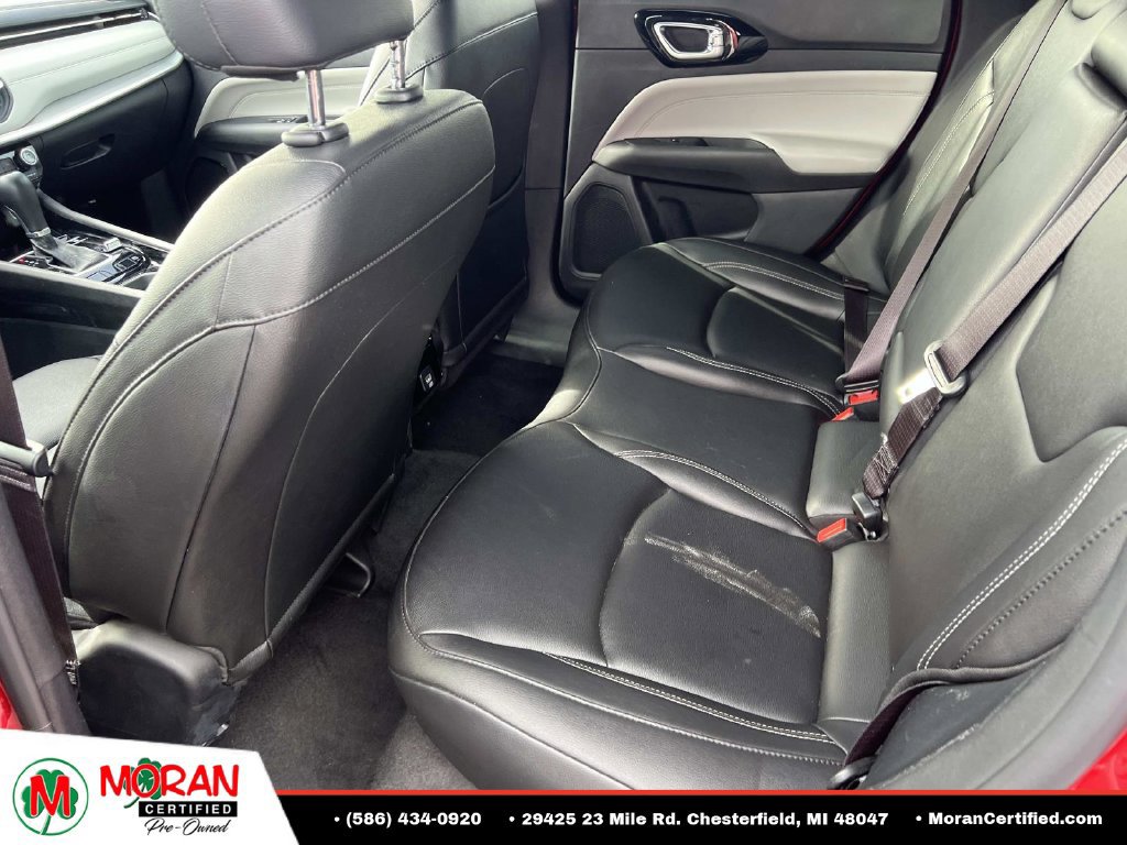Used 2025 Jeep Compass Limited AWD/4WD image 12