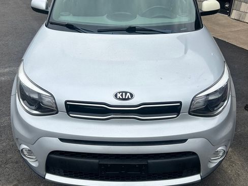 Used 2018 Kia Soul + FWD image 3