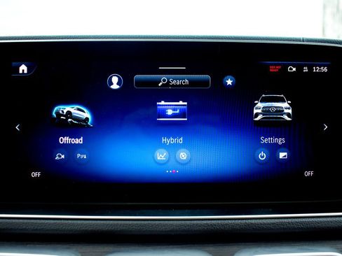 Used 2024 Mercedes-Benz GLE 450e 4MATIC image 24