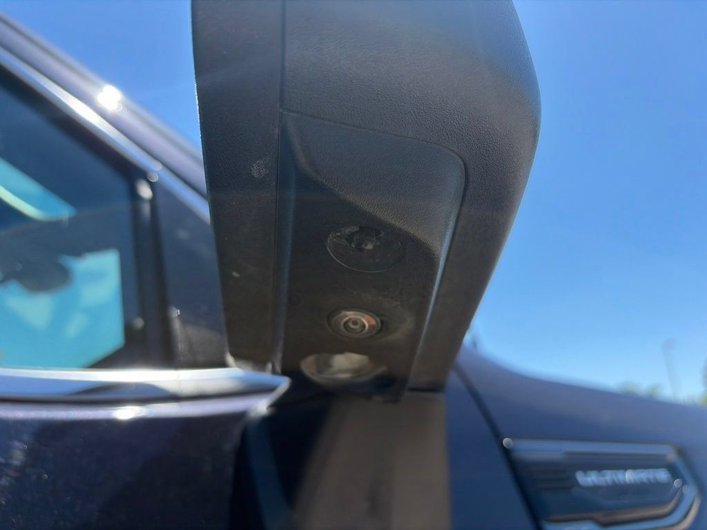 Used 2023 GMC Sierra 1500 Denali Ultimate AWD/4WD image 19