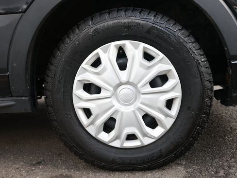 Used 2022 Ford Transit 350 XLT image 29