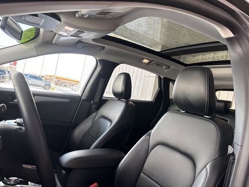 Used 2024 Ford Escape Platinum image 9