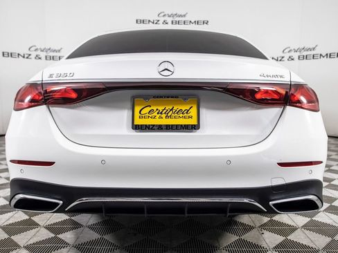 Used 2024 Mercedes-Benz E 350 4MATIC Sedan image 4
