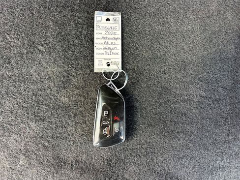 Used 2025 Volkswagen Atlas SE FWD image 36