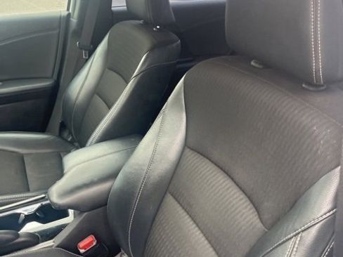 Used 2017 Honda Accord Sport image 11