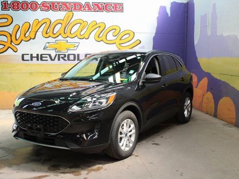 Used 2022 Ford Escape SE w/ Convenience Package image 2