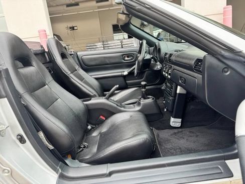 Used 2003 Toyota MR2 RWD image 37