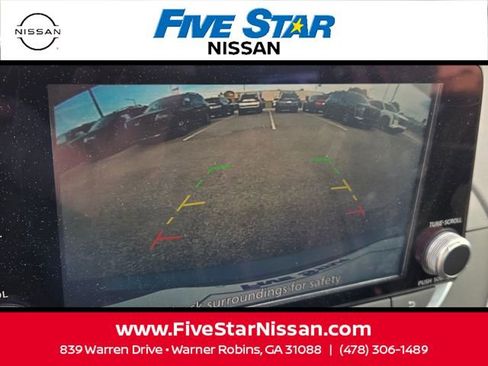 Used 2024 Nissan Altima 2.5 SR FWD image 20