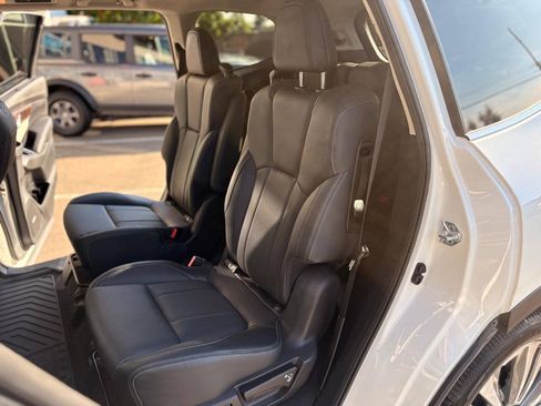 Used 2022 Subaru Ascent Touring AWD/4WD image 7
