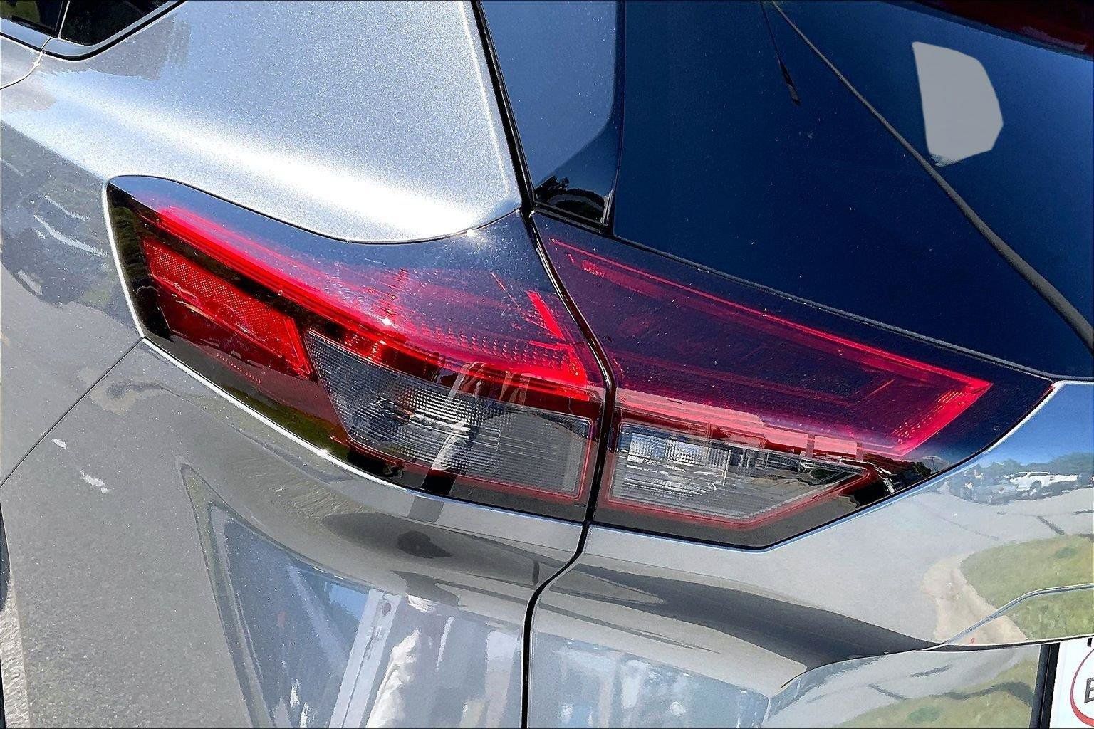 Certified 2026 Nissan Rogue Dark Armor FWD image 31