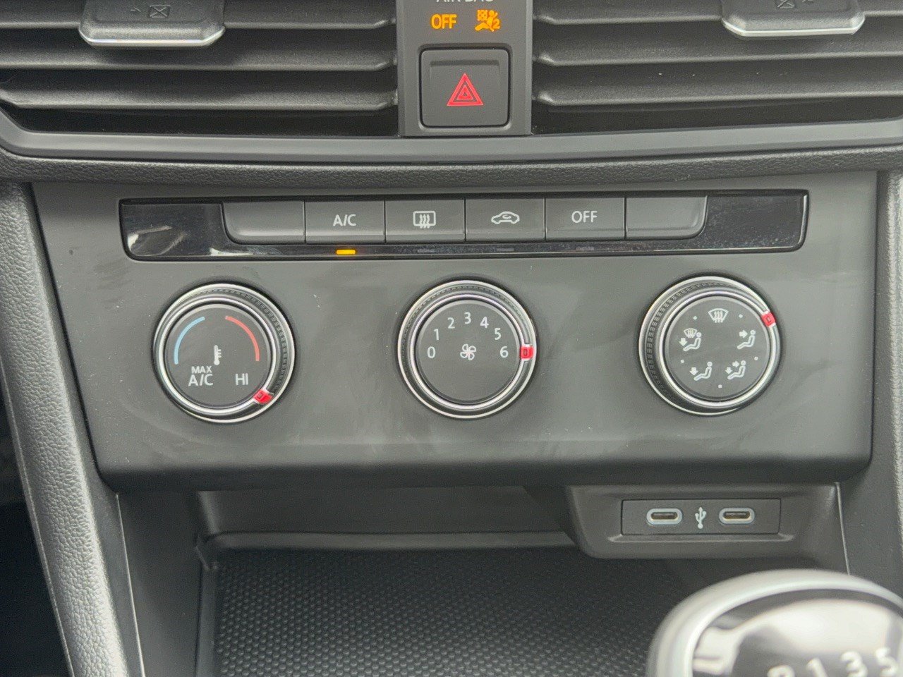 Certified 2024 Volkswagen Jetta S FWD image 22