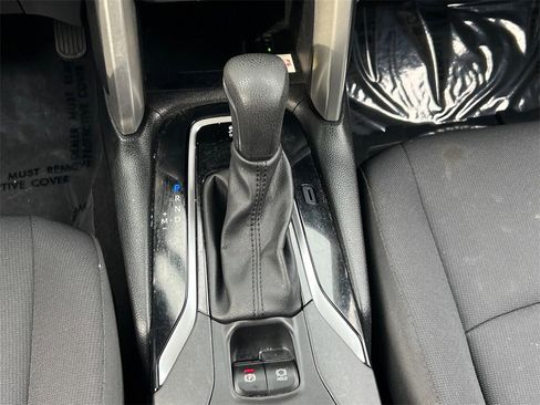 Used 2023 Toyota Corolla Cross LE image 25