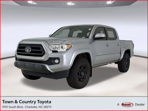 Used 2021 Toyota Tacoma SR5 RWD image 1