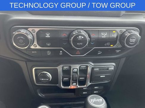 Used 2019 Jeep Wrangler Unlimited Sport S AWD/4WD image 31