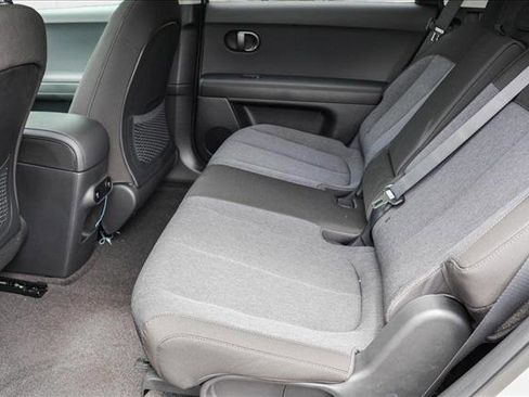 New 2025 Hyundai Ioniq 5 SE image 23