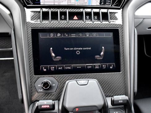 Used 2024 Lamborghini Urus S AWD/4WD image 25