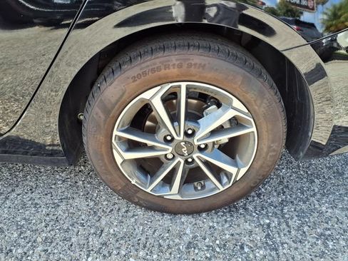 Used 2023 Kia Forte LXS FWD image 20