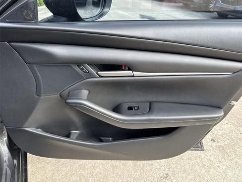 Used 2021 MAZDA MAZDA3 s image 43