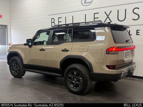 Used 2026 Lexus GX 550 AWD/4WD image 7