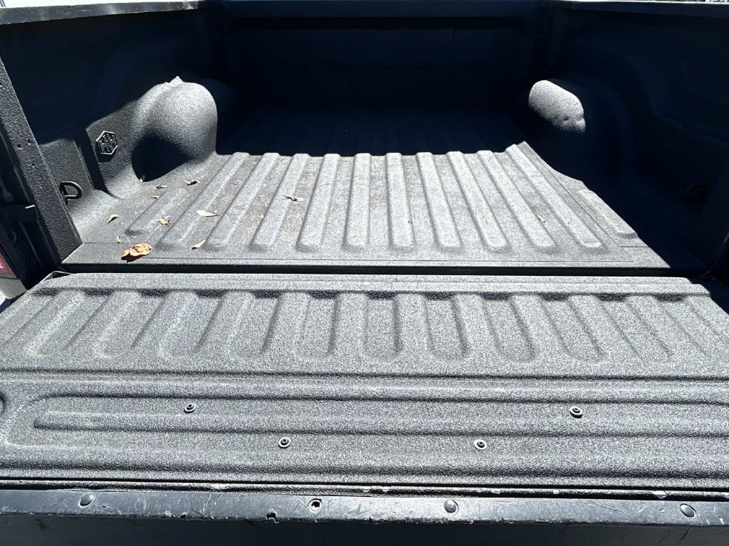 Used 2022 RAM 1500 Tradesman w/ Tradesman SXT Package RWD image 11