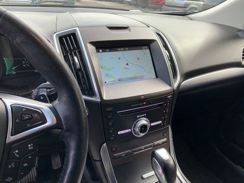 Used 2017 Ford Edge Titanium w/ Technology Package AWD/4WD image 26