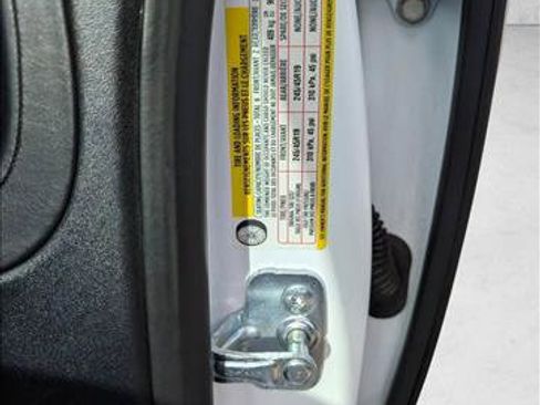 Used 2019 Tesla Model S Long Range image 18