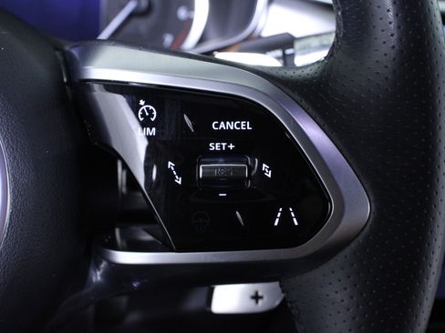 Used 2023 Jaguar F-PACE R-Dynamic S image 24