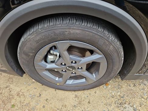 Used 2025 Kia K4 LXS image 7