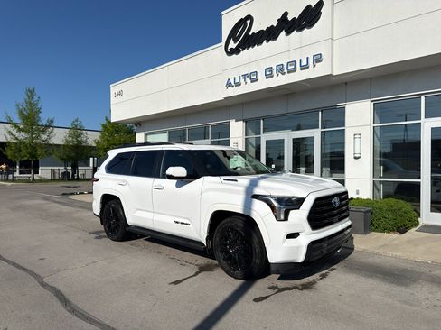 Used 2024 Toyota Sequoia SR5 w/ SR5 Premium Package AWD/4WD image 1